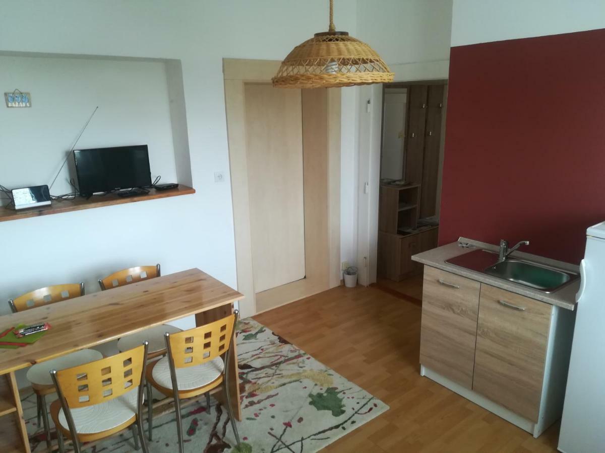 Penzion Flora Žatec Eksteriør billede