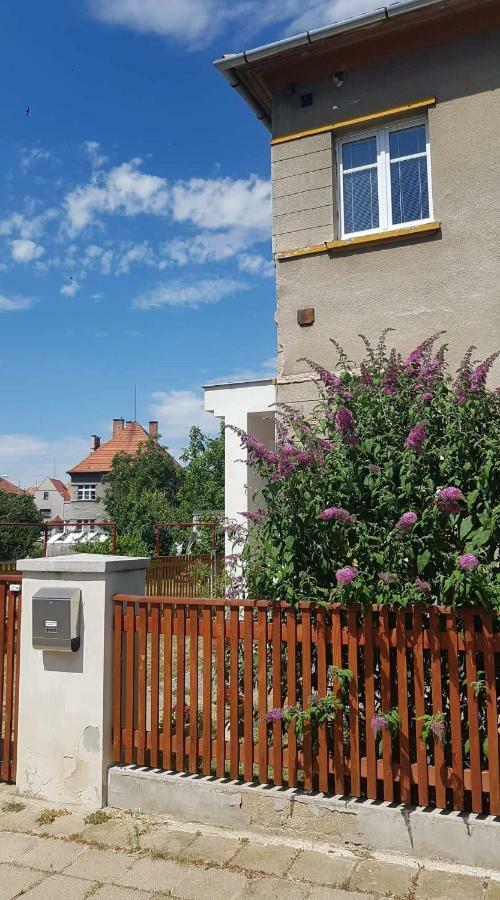 Penzion Flora Žatec Eksteriør billede